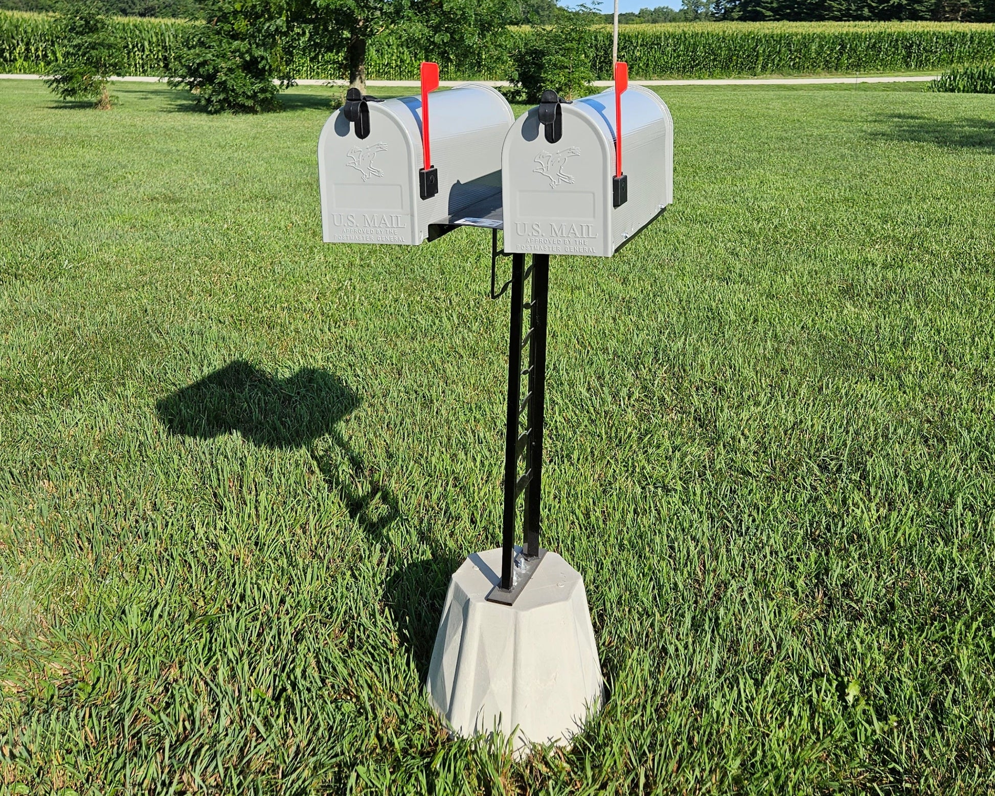 Concrete Base Double Freestanding Mailbox