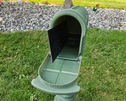 Plastic Freestanding Mailbox