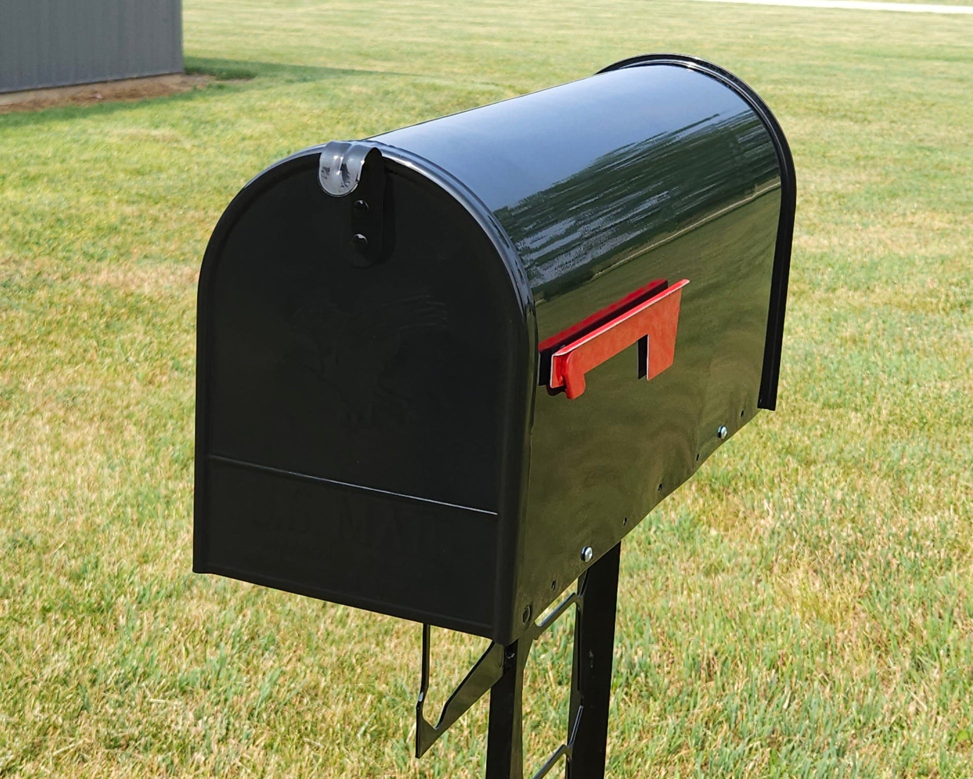 Concrete Base Large Freestanding Mailbox