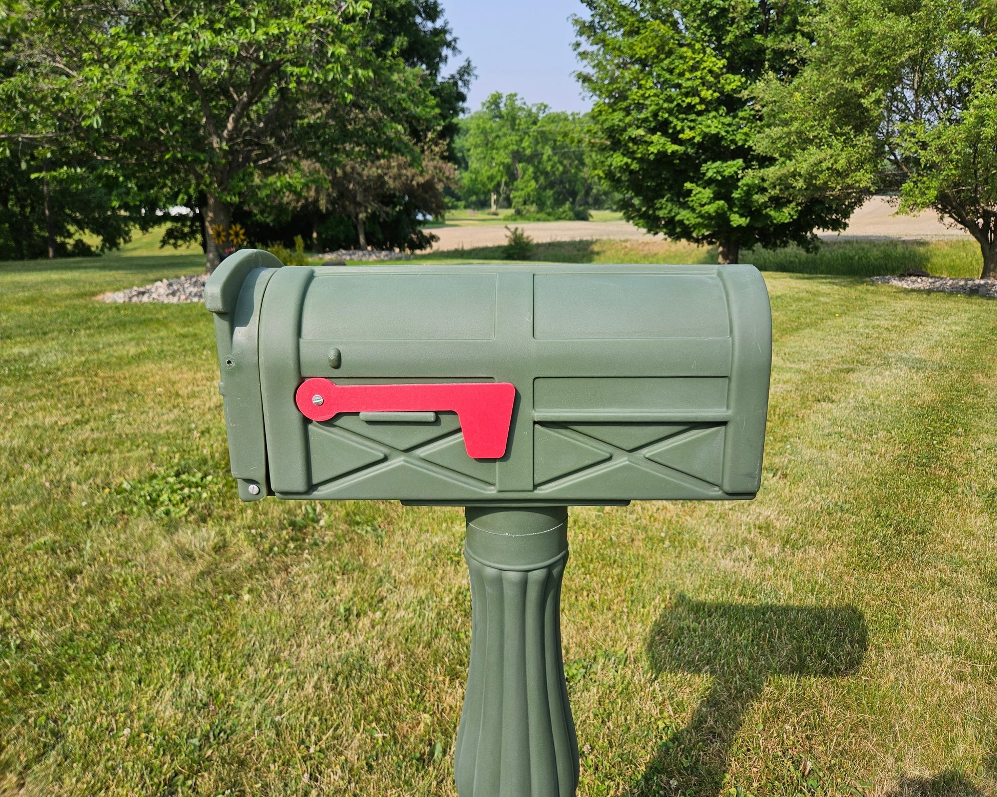 Plastic Freestanding Mailbox