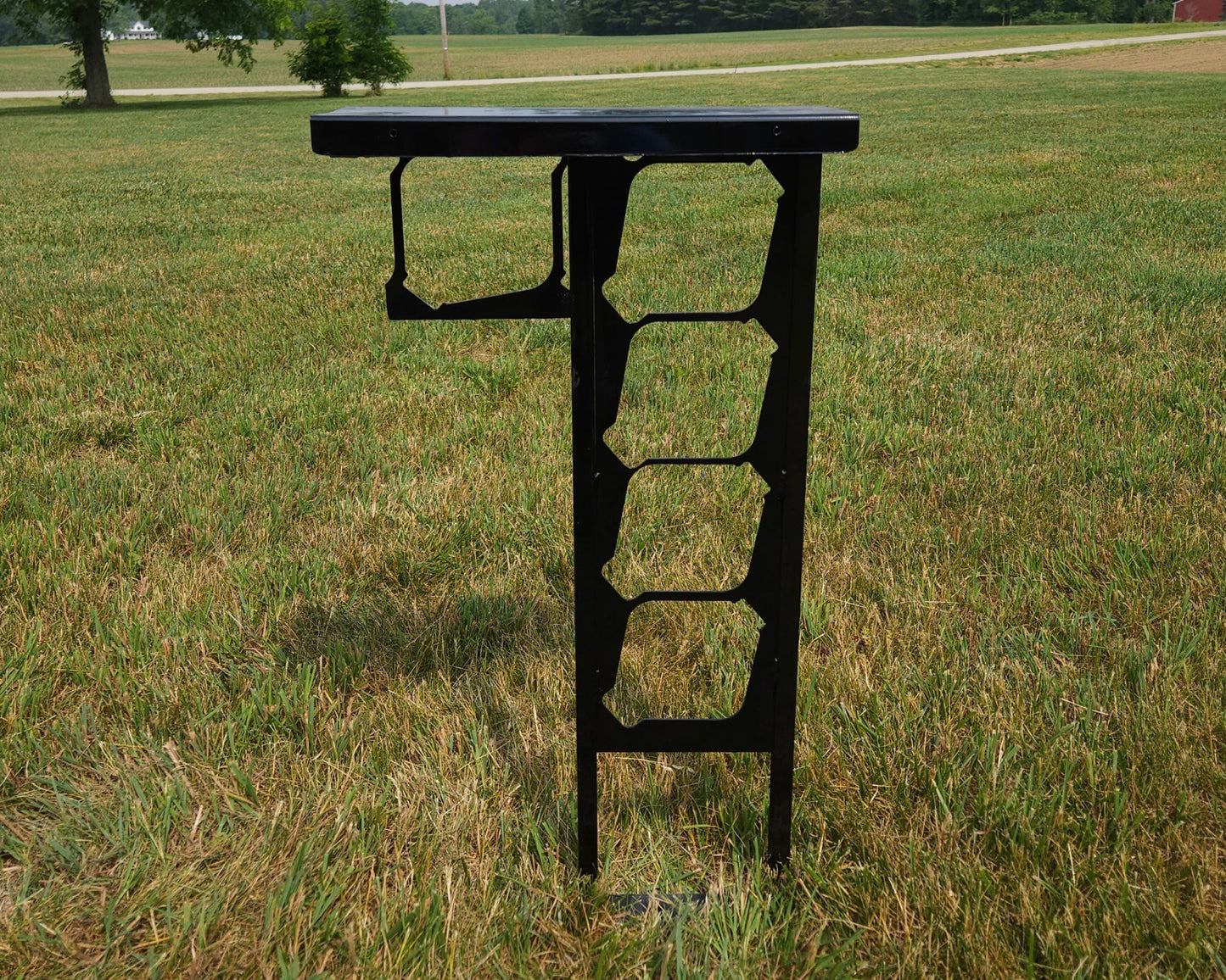 Metal Stand for Freestanding Mailboxes