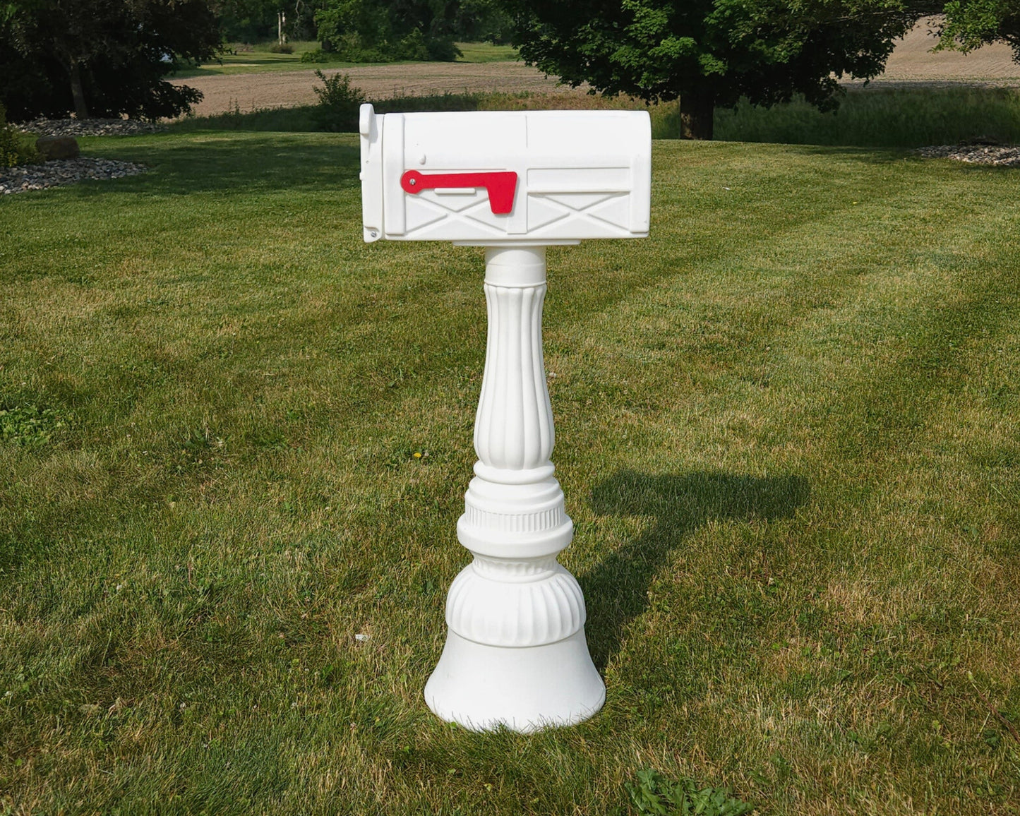 Plastic Freestanding Mailbox