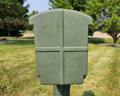 Plastic Freestanding Mailbox